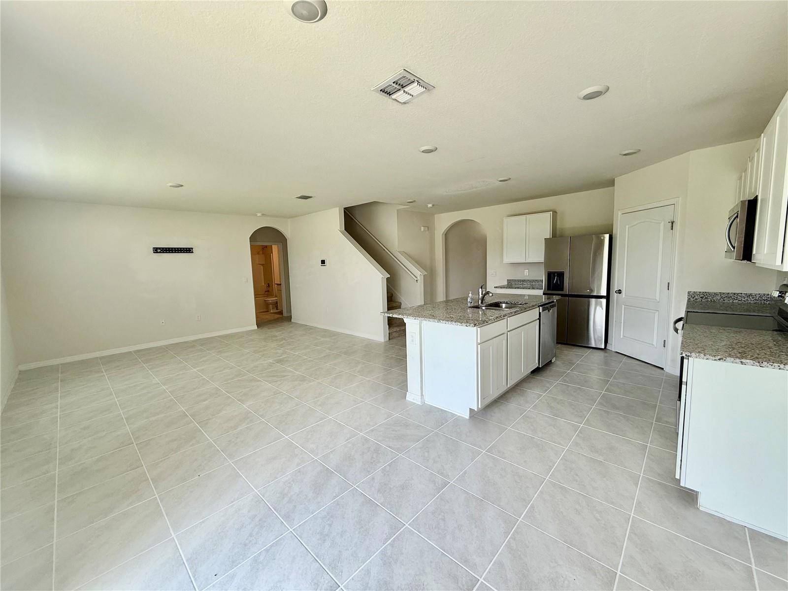 Lakeland, FL 33811,5543 SILTSTONE ST