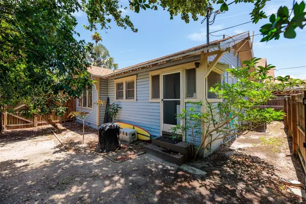 St Petersburg, FL 33713,2736 4TH AVE N