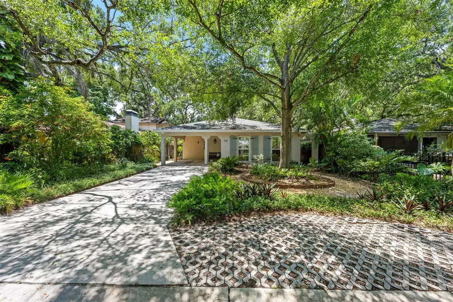 3312 W CARRINGTON ST, Tampa, FL 33611