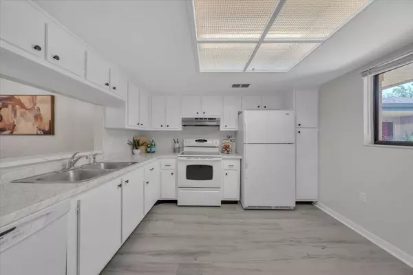 Clearwater, FL 33761,2681 SABAL SPRINGS CIR #204