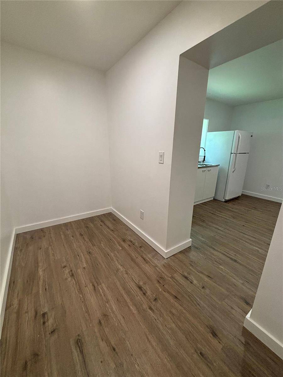 Tampa, FL 33612,9501 N 11TH ST #1/2