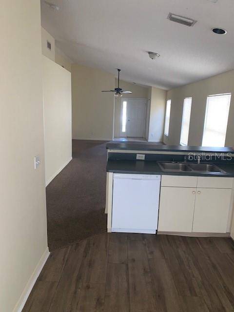 Valrico, FL 33594,205 SUMMER SAILS DR