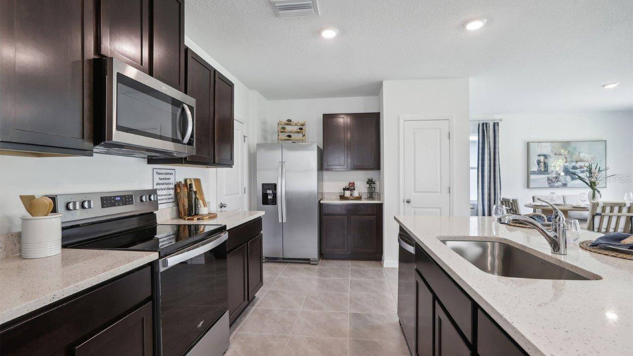 Zephyrhills, FL 33541,4350 SAND DOLLAR WAY