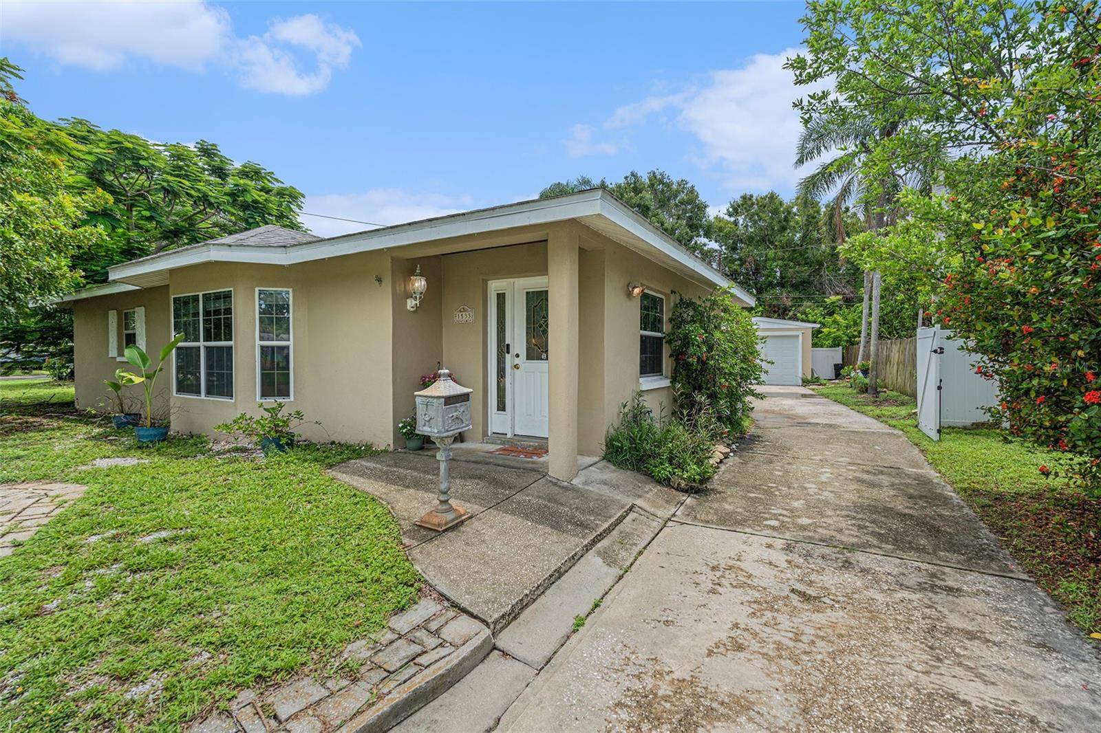 St Petersburg, FL 33710,1533 SUFFOLK ST N