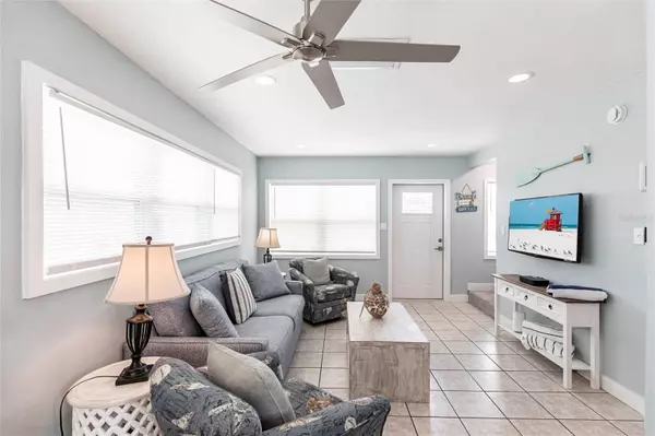 Sarasota, FL 34242,6020 MIDNIGHT PASS RD #49