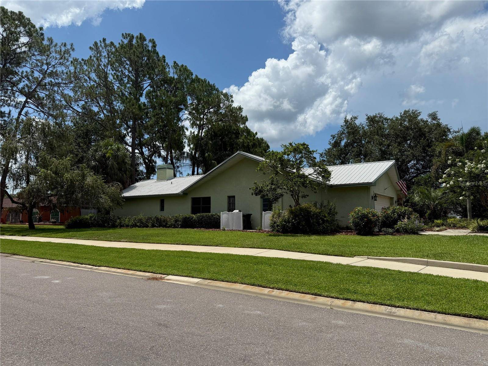 Palm Harbor, FL 34685,2215 TONIWOOD LN