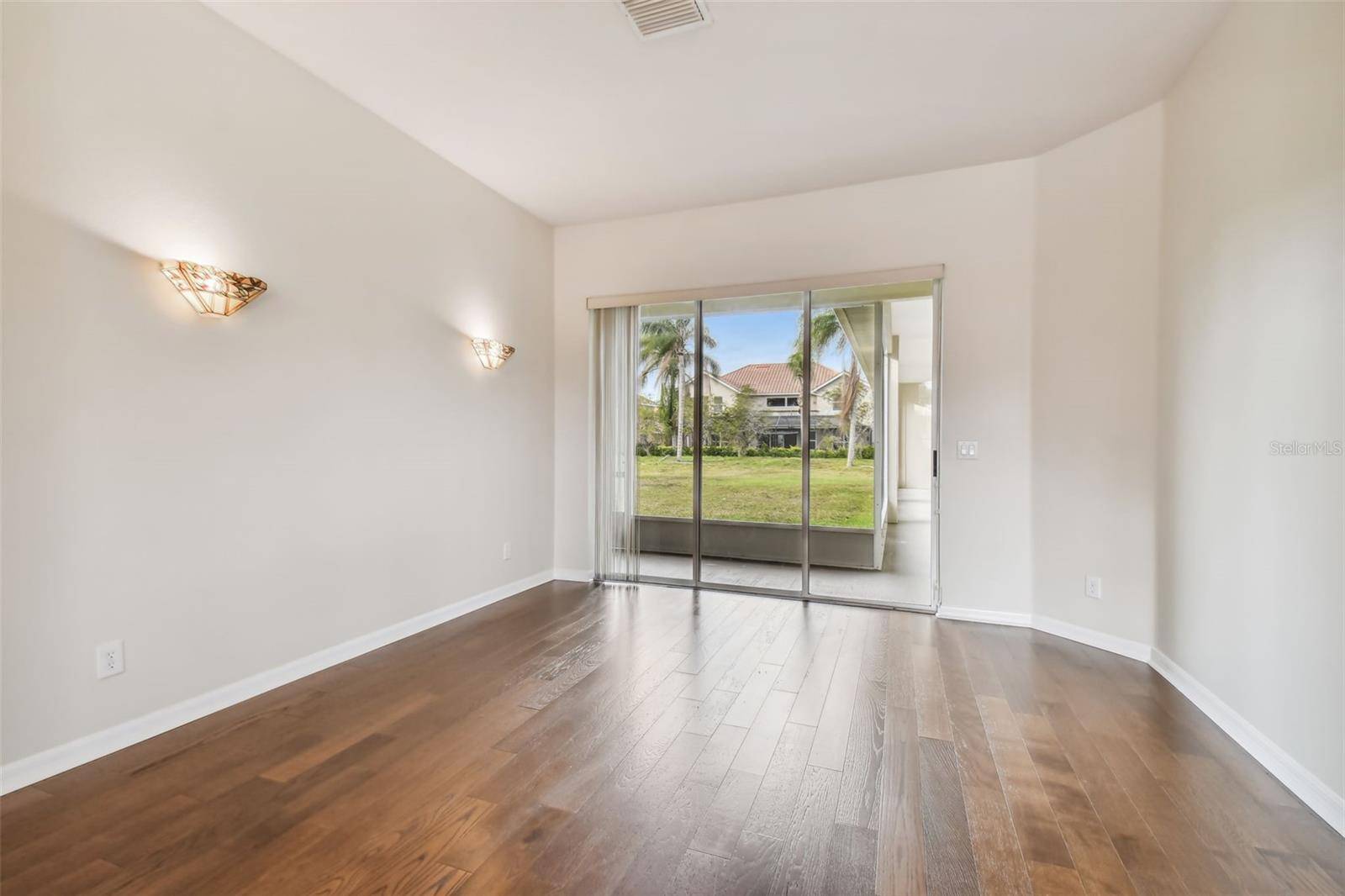 Tampa, FL 33647,10512 BERMUDA ISLE DR