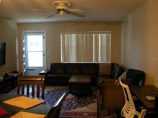 St Petersburg, FL 33709,5217 81ST ST N #22