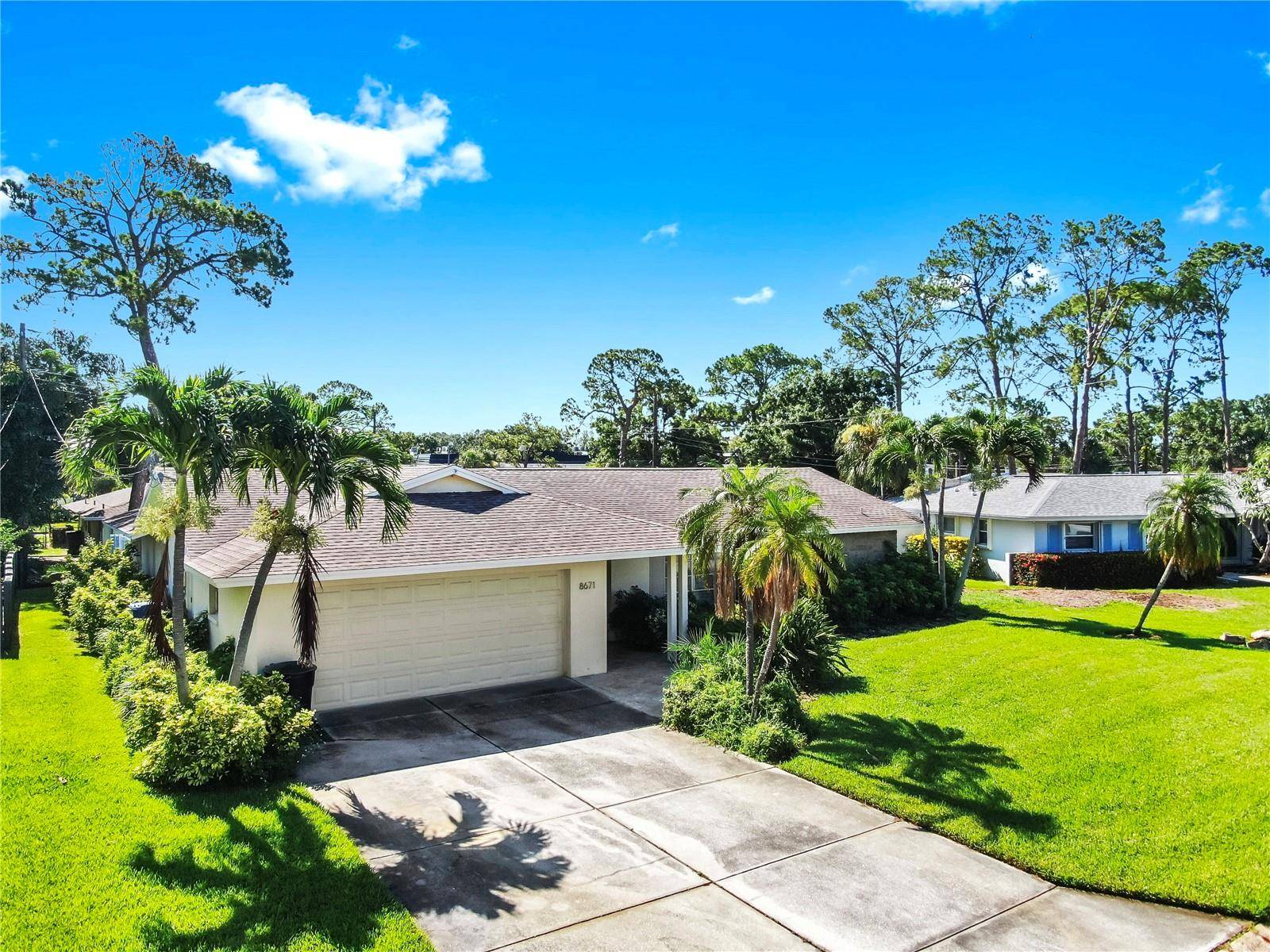 St Petersburg, FL 33702,8671 11TH ST N
