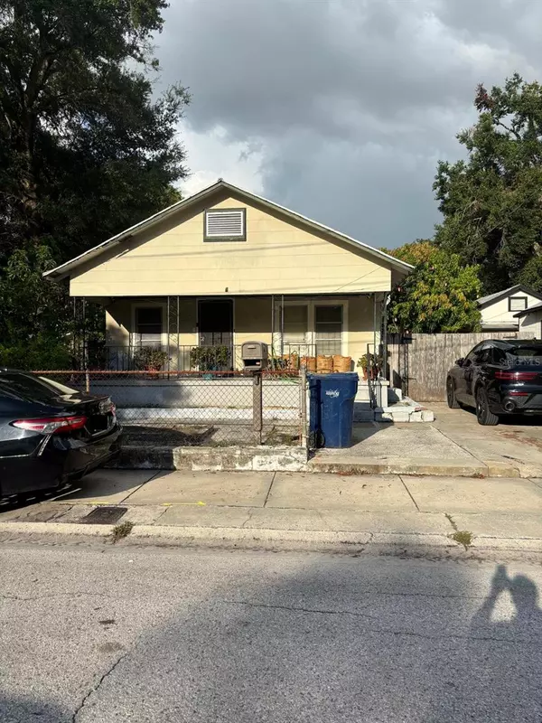 Tampa, FL 33605,2909 N 11TH ST