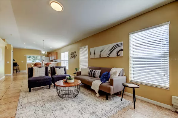 Gibsonton, FL 33534,8020 CARRIAGE POINTE DR
