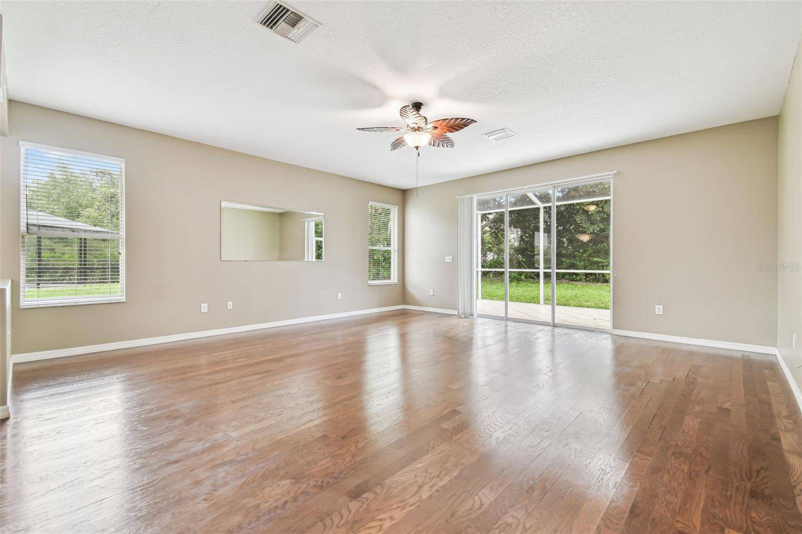 Wesley Chapel, FL 33544,2544 ROSEHAVEN DR