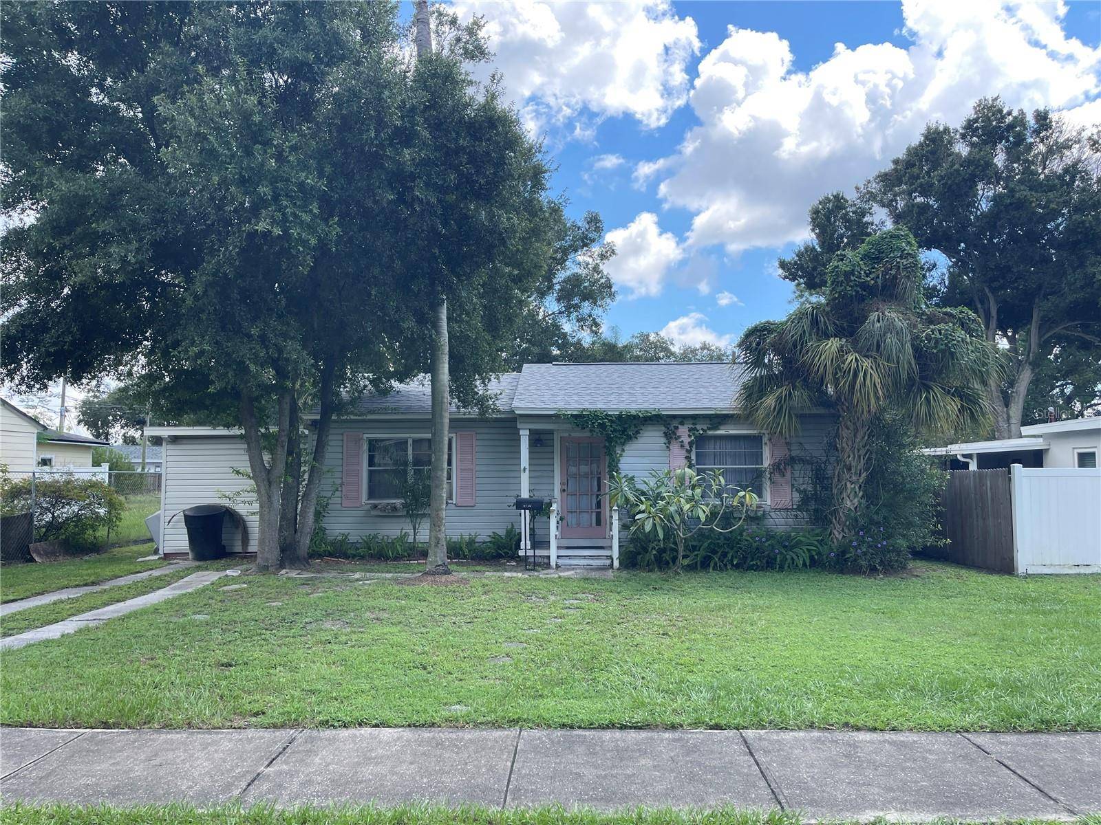 St Petersburg, FL 33702,8211 DIAGONAL RD N