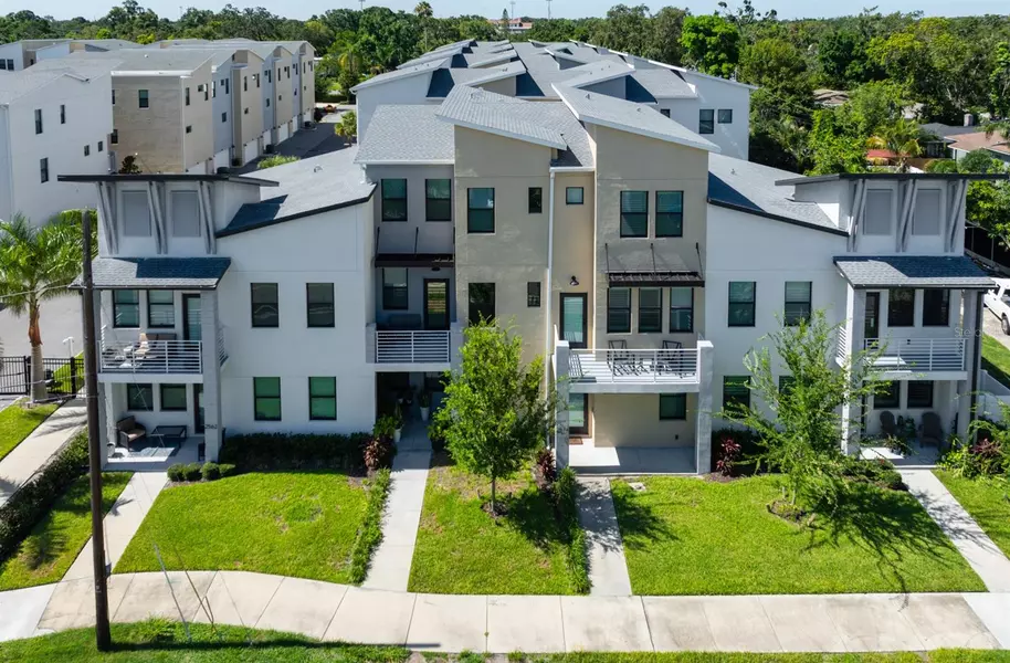 2568 13TH AVE N #2568, St Petersburg, FL 33713