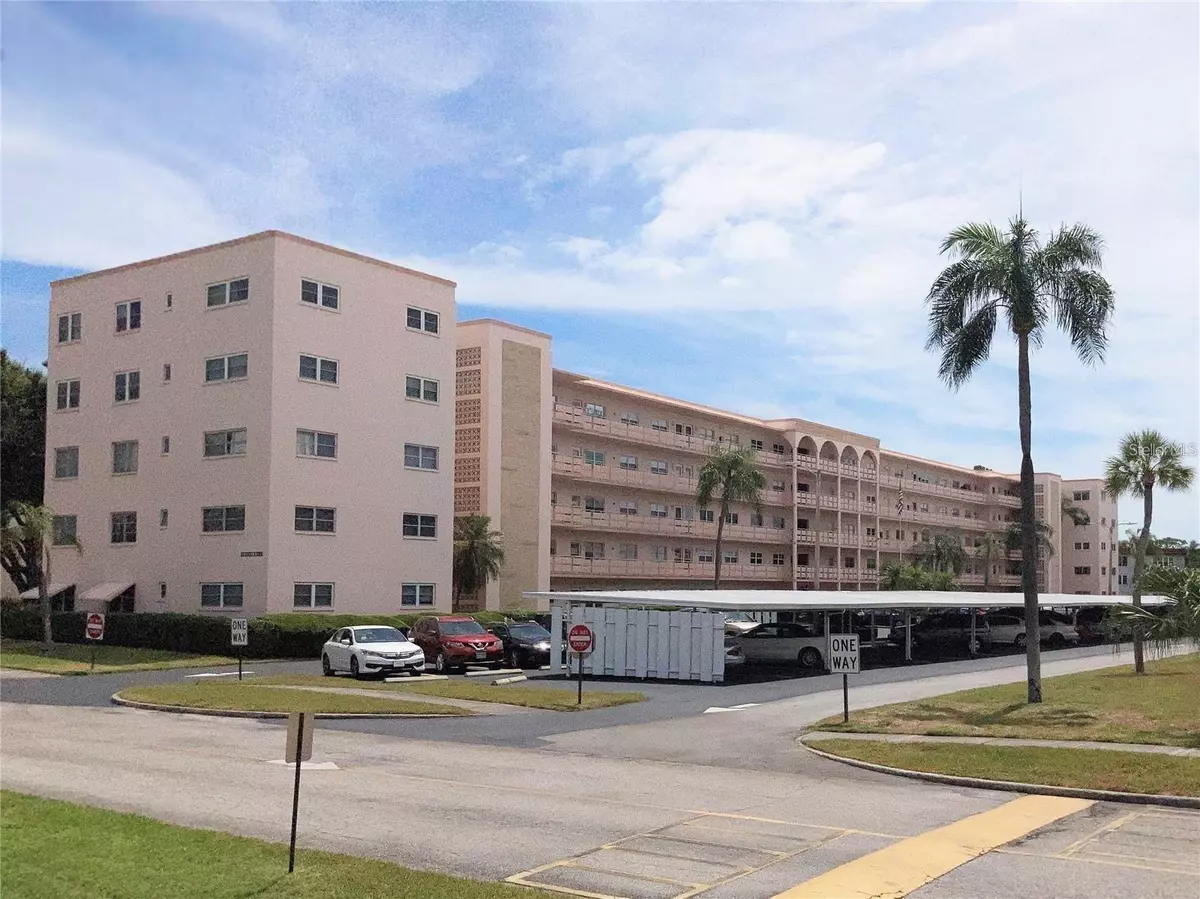 St Petersburg, FL 33709,5623 80TH ST N #314