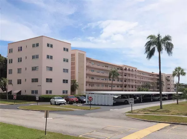 5623 80TH ST N #314, St Petersburg, FL 33709