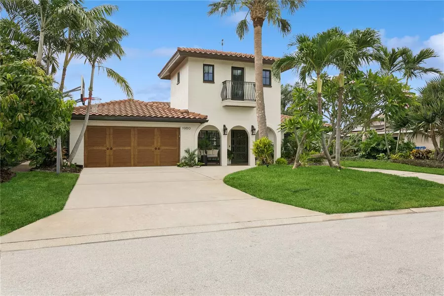 1960 KANSAS AVE NE, St Petersburg, FL 33703