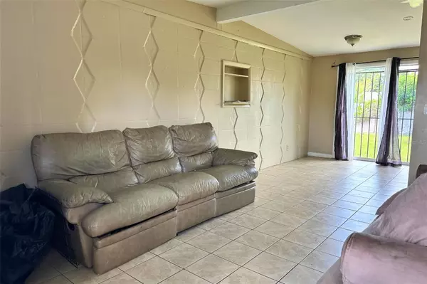 Tampa, FL 33619,5016 S 86TH ST