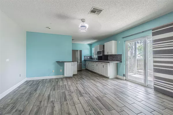 Tarpon Springs, FL 34689,739 CHESAPEAKE DR