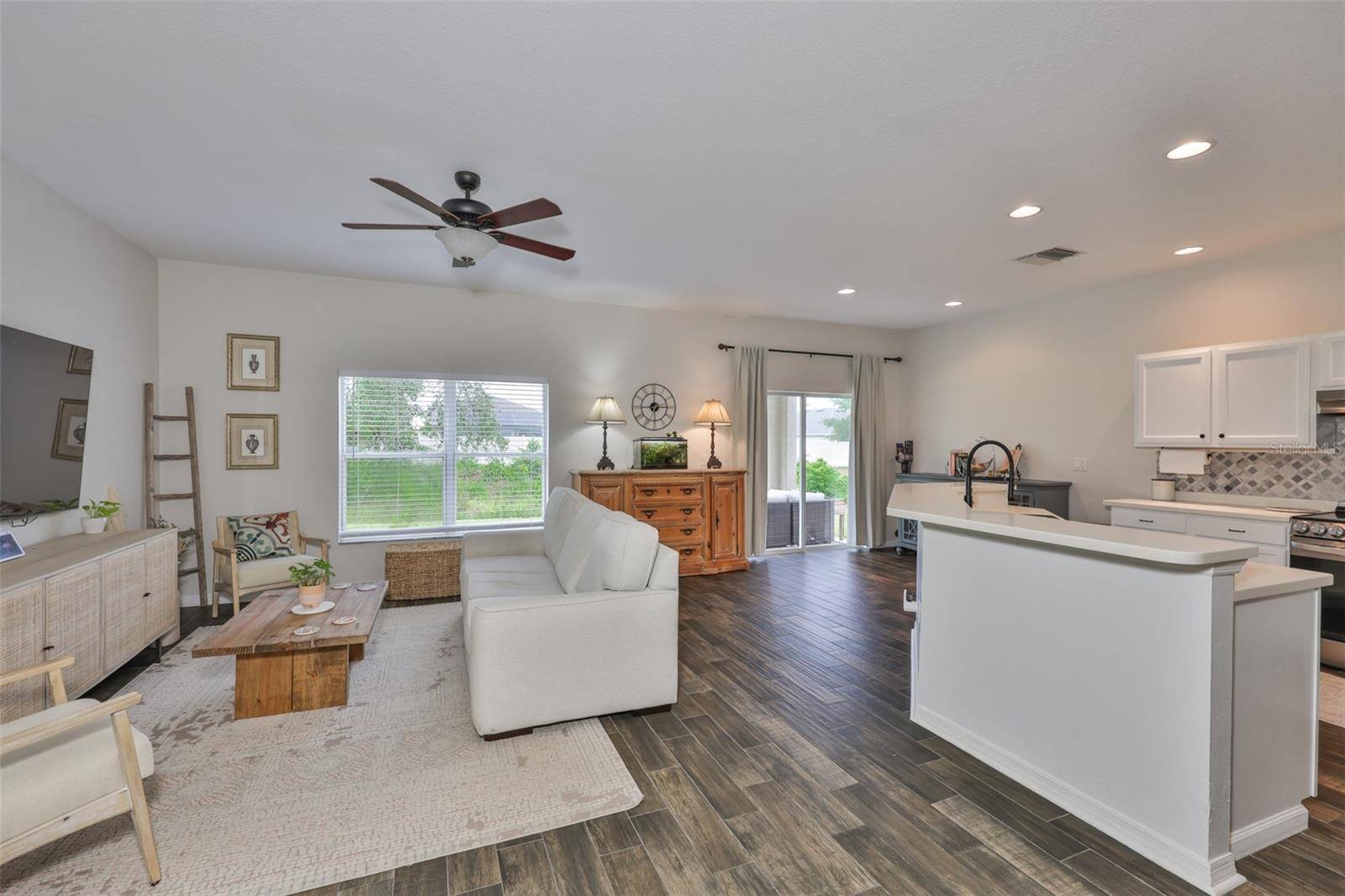 Valrico, FL 33594,1129 EMERALD HILL WAY