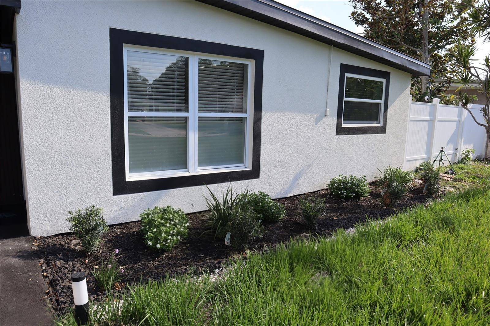 Seminole, FL 33777,8274 ROSE TER