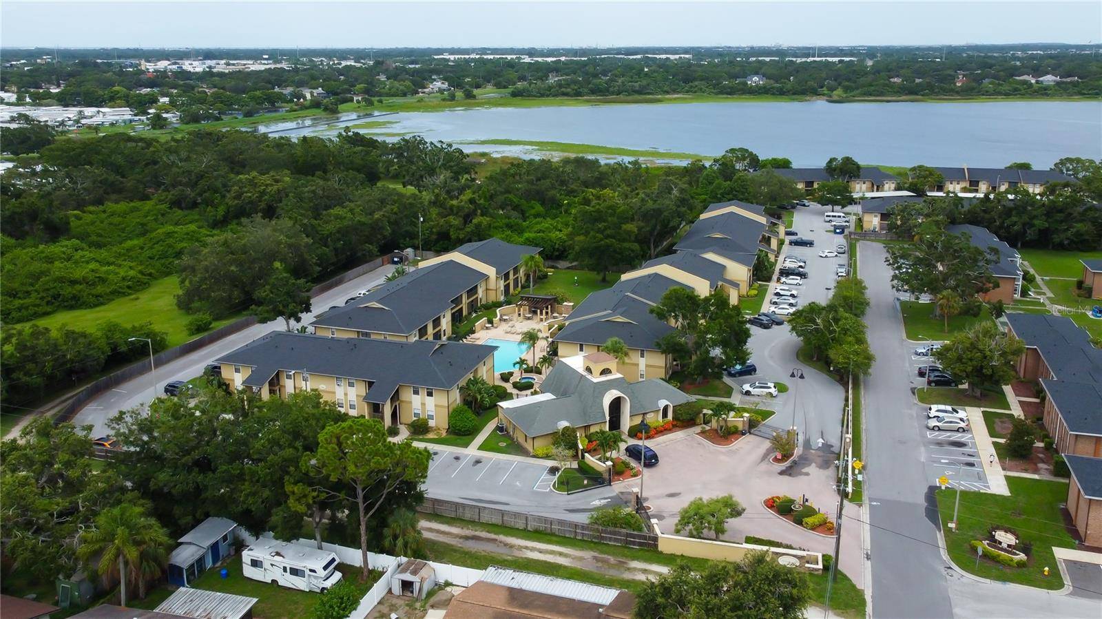 Largo, FL 33773,12261 SAILWINDS DR #203