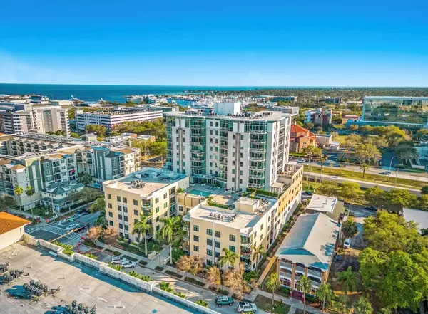 St Petersburg, FL 33701,400 4TH AVE S #704