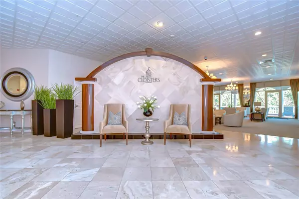 St Petersburg, FL 33701,288 BEACH DR NE #12C