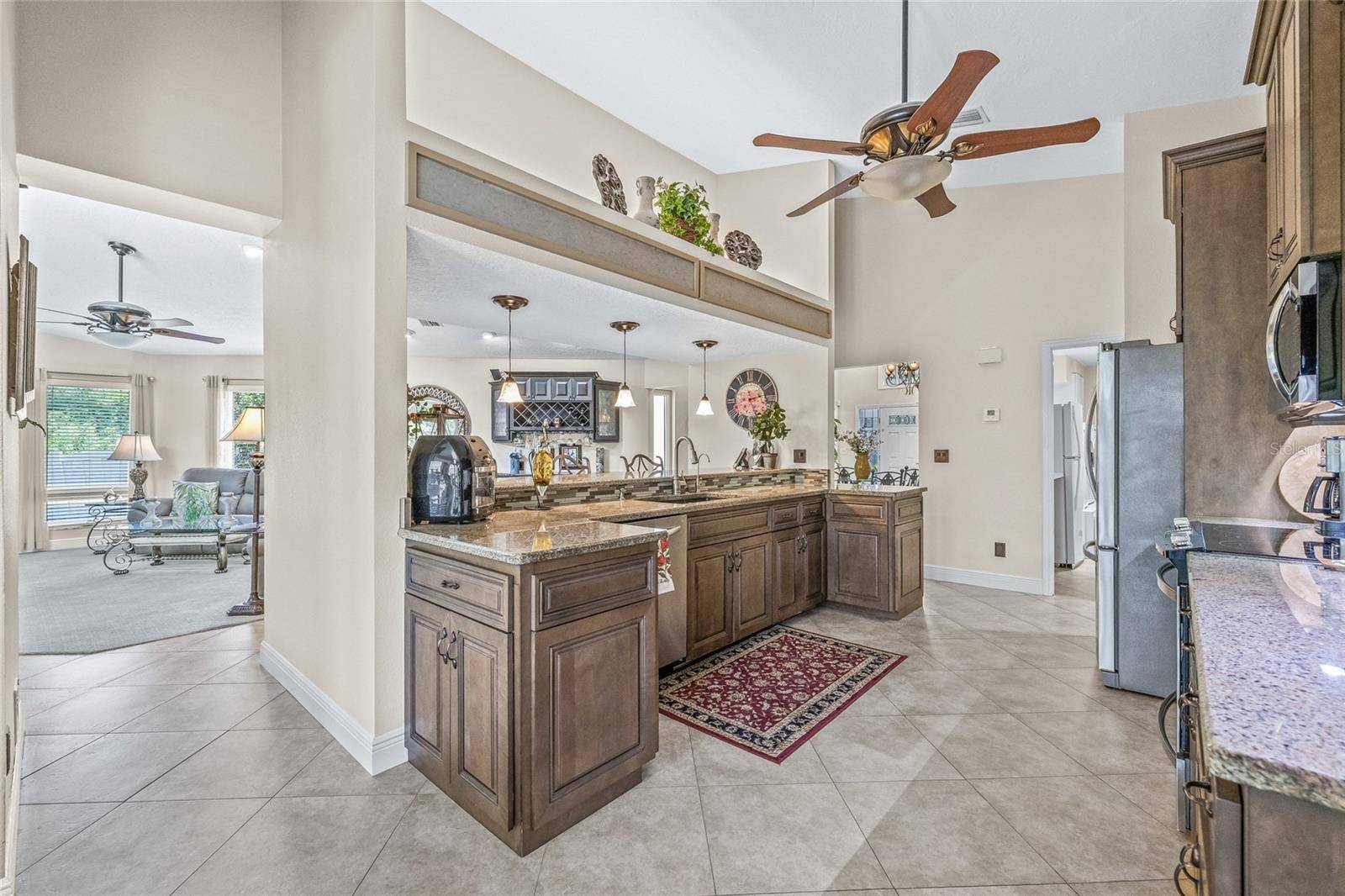 St Petersburg, FL 33703,5270 WHITE SAND CIR NE