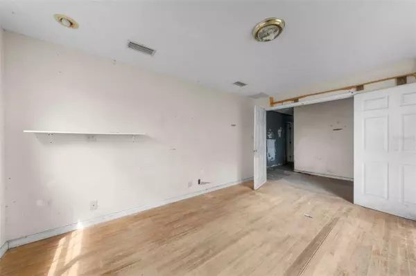 Fountain, FL 32438,10909 COWELS RD