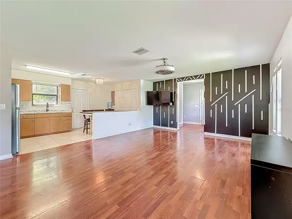 Largo, FL 33774,2372 18TH AVE SW