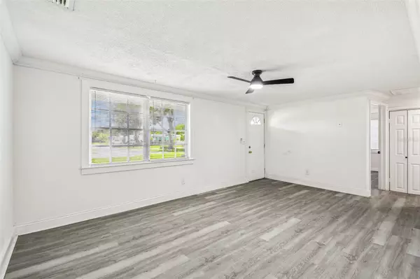Holiday, FL 34690,1833 KNOLLWOOD DR