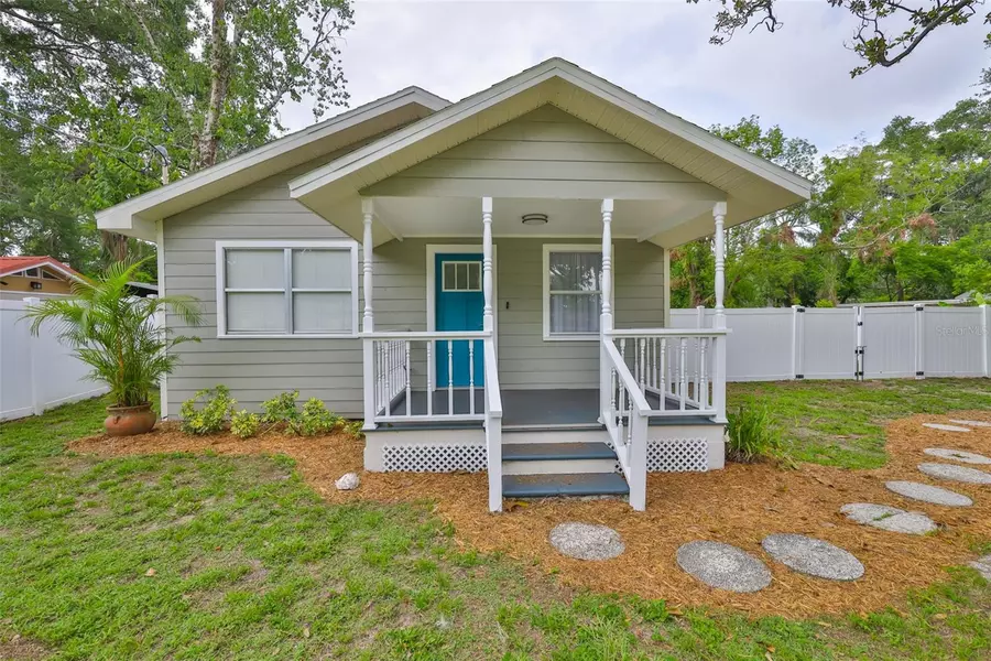 1103 E LAMBRIGHT ST, Tampa, FL 33604