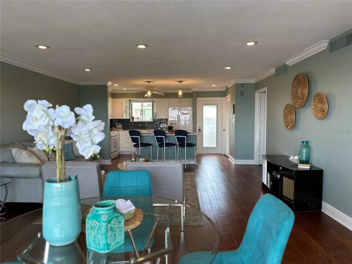 St Petersburg, FL 33704,1365 SNELL ISLE BLVD NE #6E