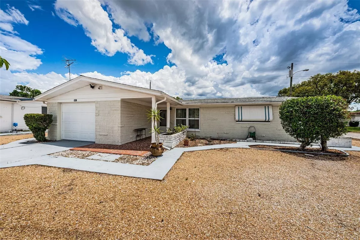 Holiday, FL 34690,4902 VISION AVE
