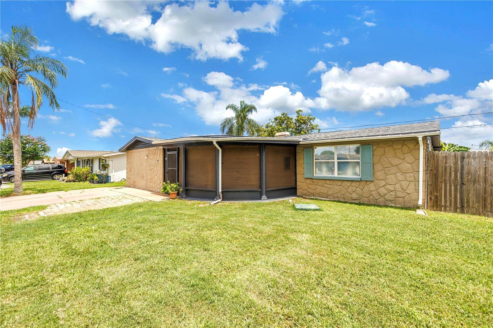 Holiday, FL 34691,3743 CHERRYWOOD DR