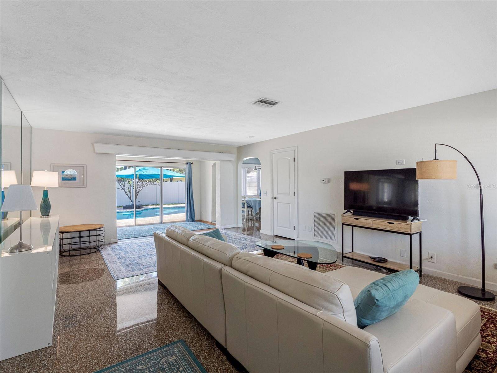 St Pete Beach, FL 33706,429 87TH AVE