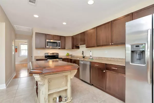 St Petersburg, FL 33713,4830 3RD AVE N