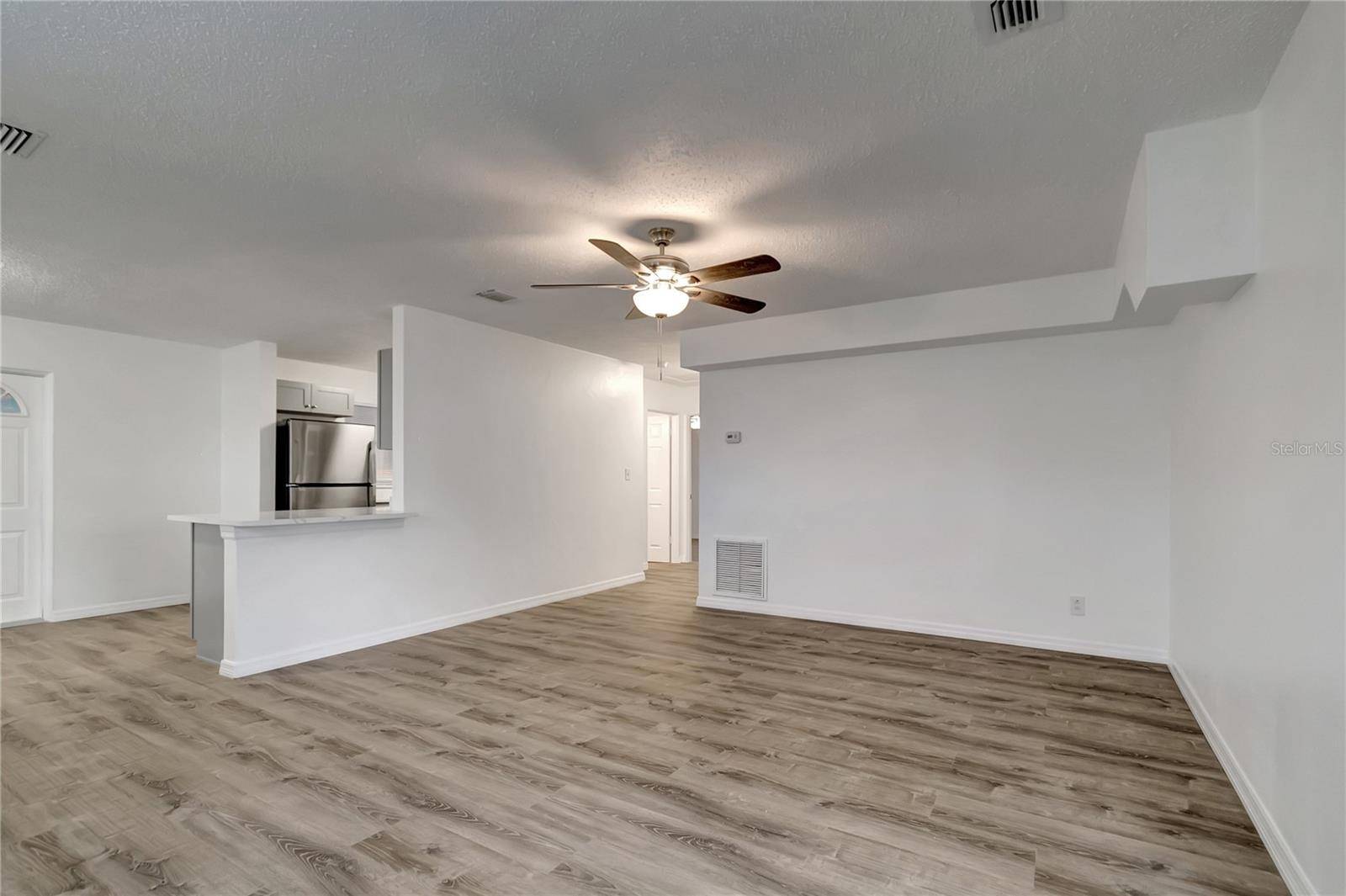 Apollo Beach, FL 33572,517 FAIRHOPE DR