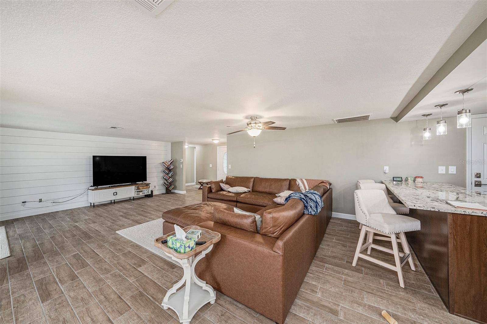Hudson, FL 34667,15525 OLD DIXIE HWY