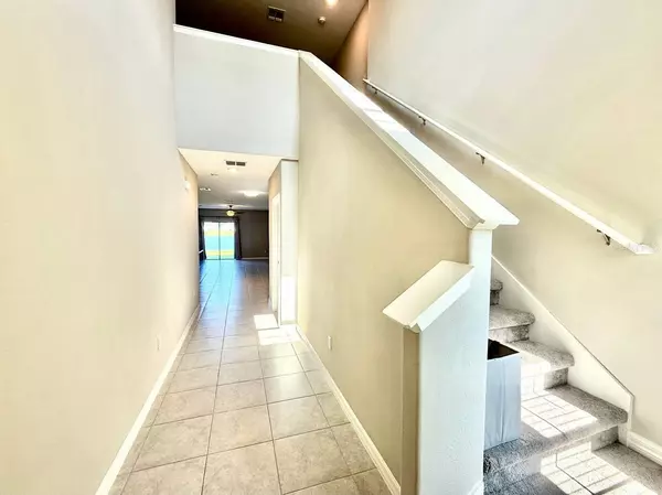 Ruskin, FL 33570,1036 ROYAL EMPRESS DR