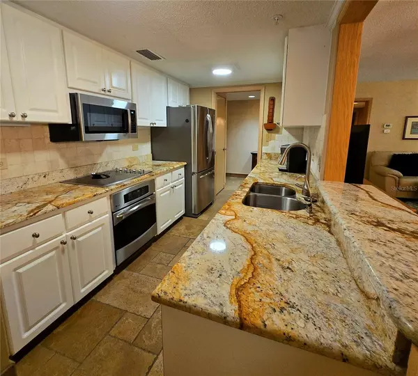 Palm Harbor, FL 34684,36750 US 19 N #12-109
