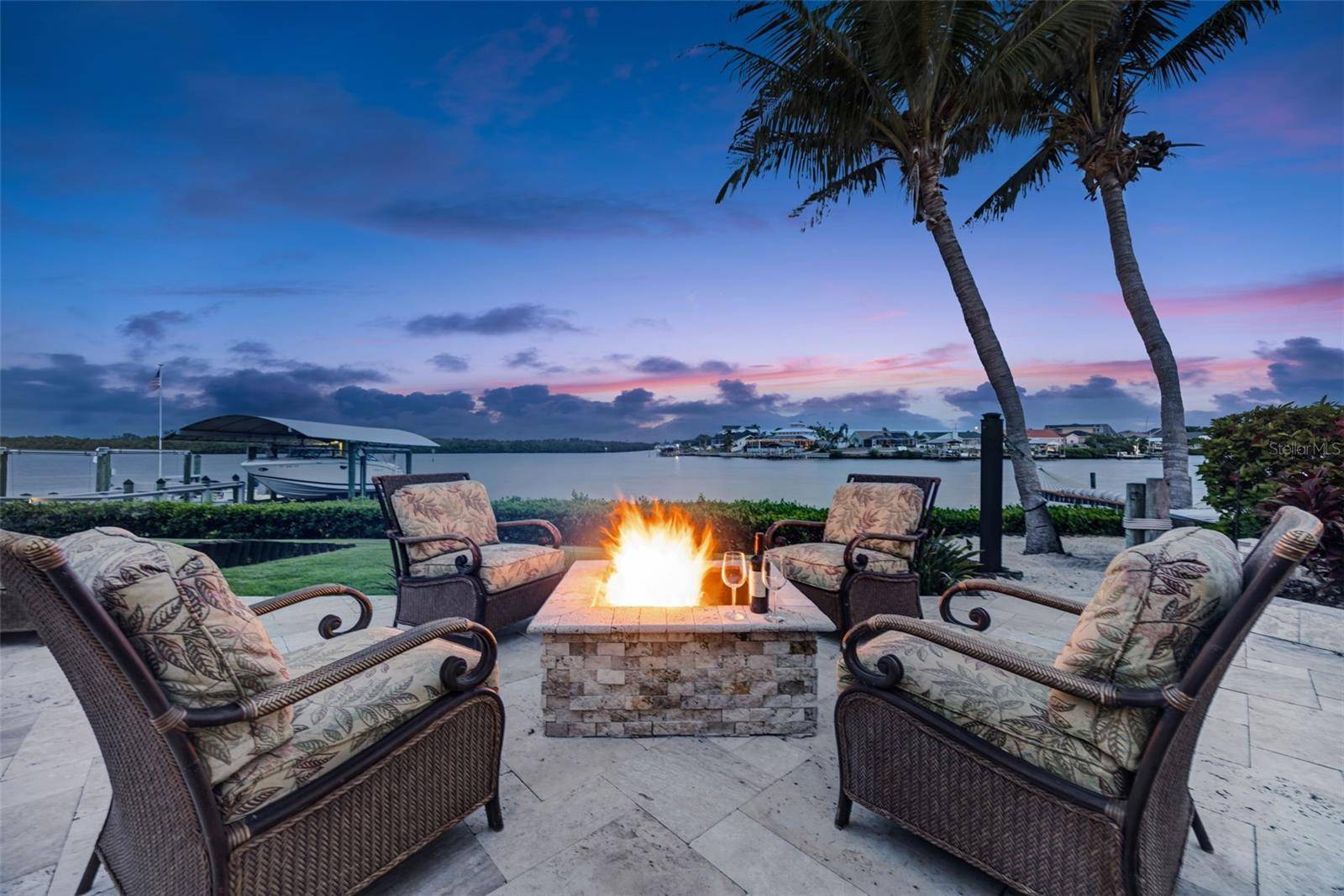 Apollo Beach, FL 33572,6605 SEABIRD WAY
