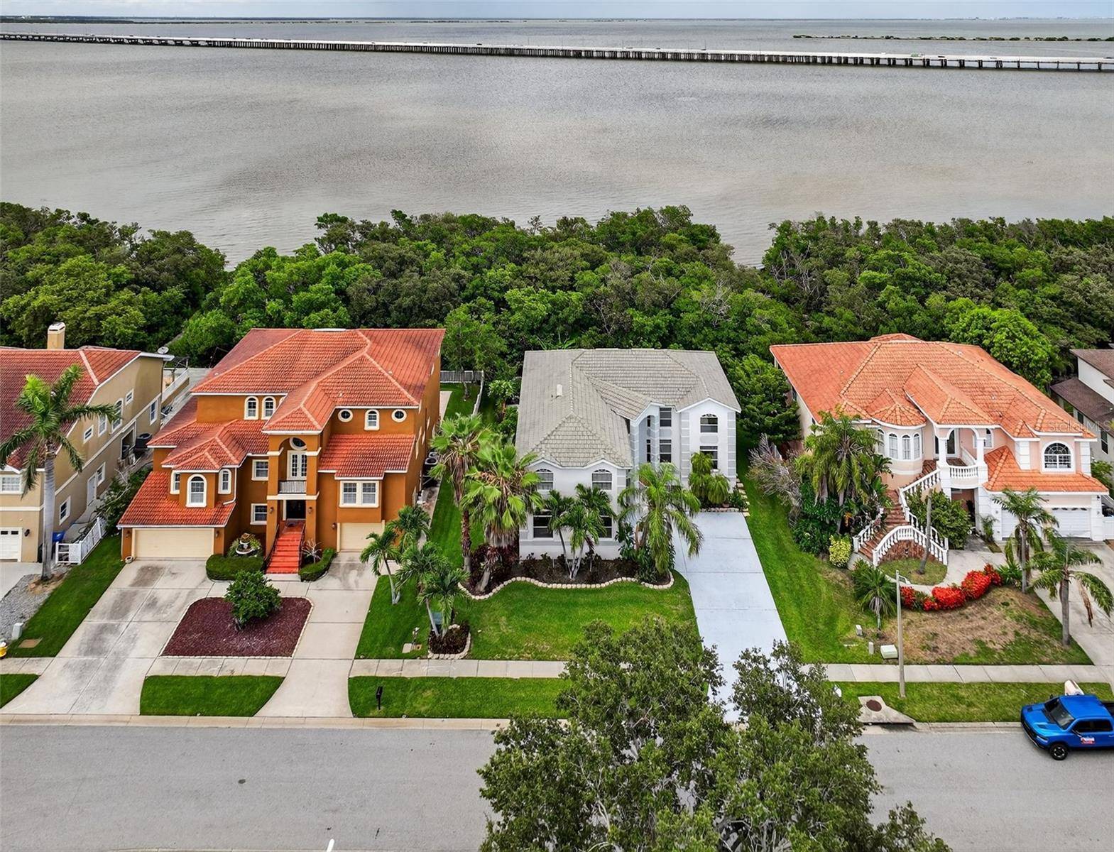 Clearwater, FL 33760,3185 SHORELINE DR