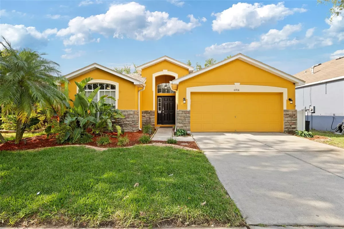 Apollo Beach, FL 33572,6914 MONARCH PARK DR