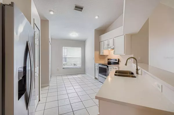Gibsonton, FL 33534,6921 WATERBROOK CT