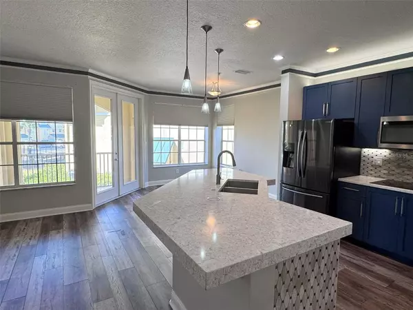 Apollo Beach, FL 33572,6315 SUNSET BAY CIR