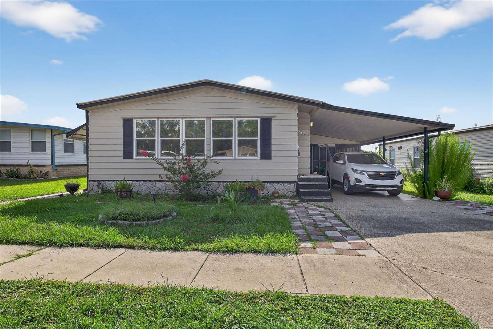 3850 SARAH DR, Wesley Chapel, FL 33543
