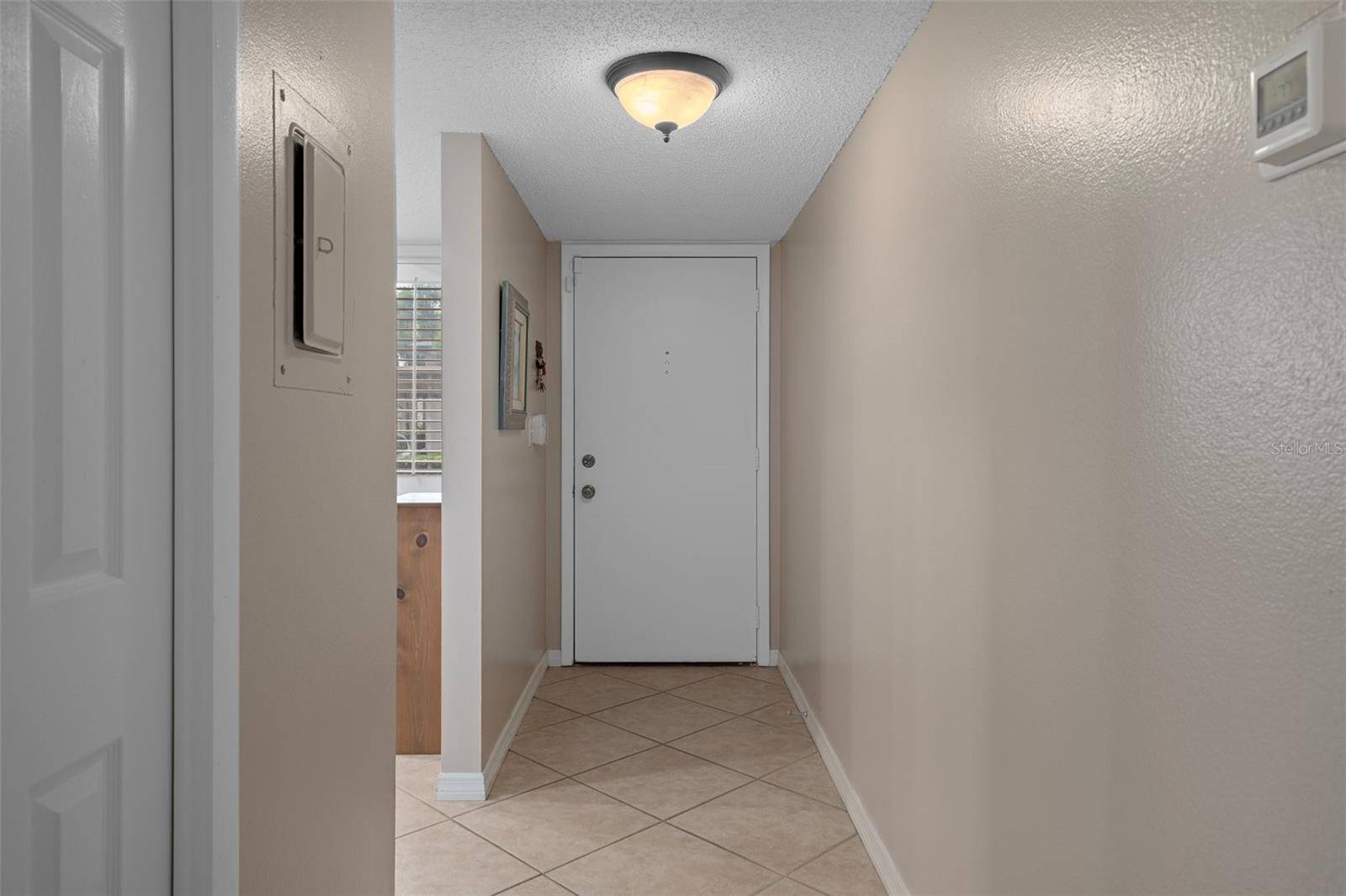 Oldsmar, FL 34677,105 MARY DR #7