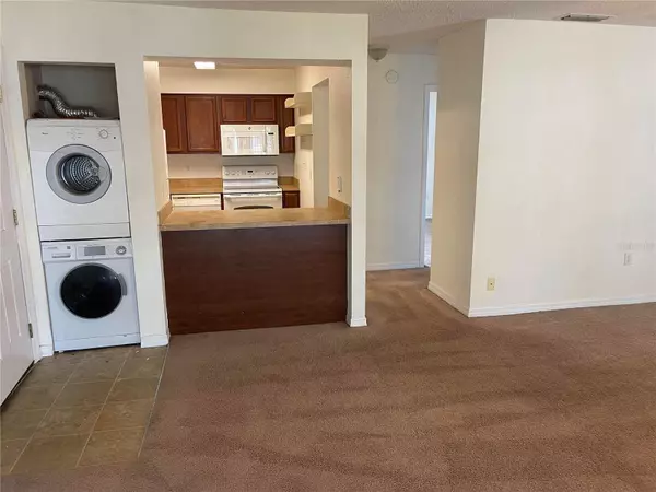 Tarpon Springs, FL 34689,615 HAVEN PL #615